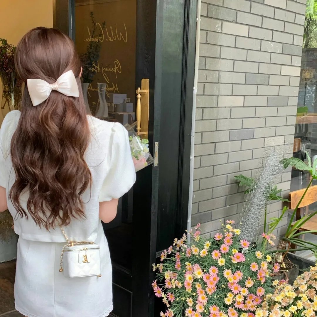 村里来了个牛书记